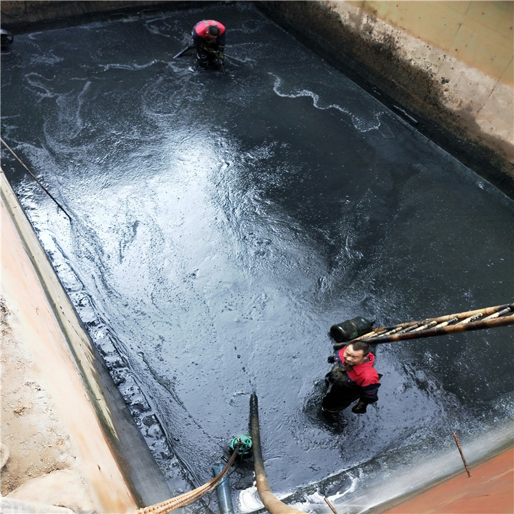 壤塘废水池清理